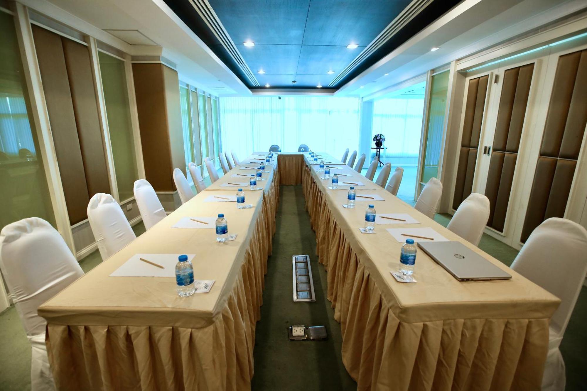 A-Te Chumphon Hotel - Sha Plus Extérieur photo