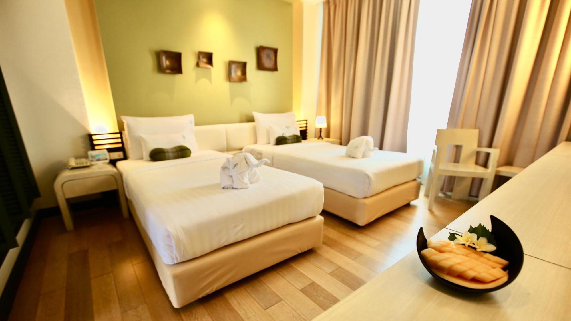 A-Te Chumphon Hotel - Sha Plus Extérieur photo