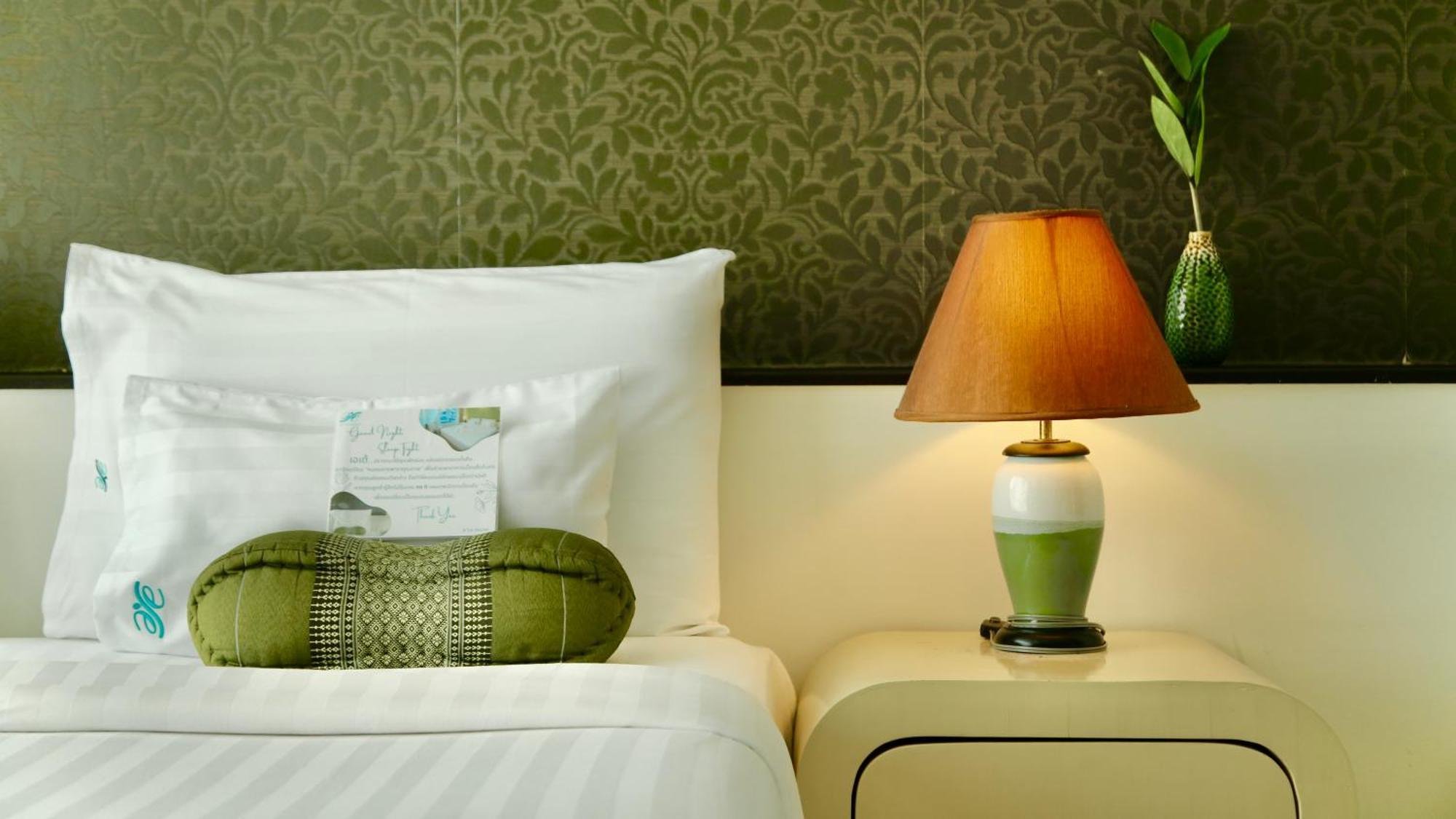 A-Te Chumphon Hotel - Sha Plus Extérieur photo